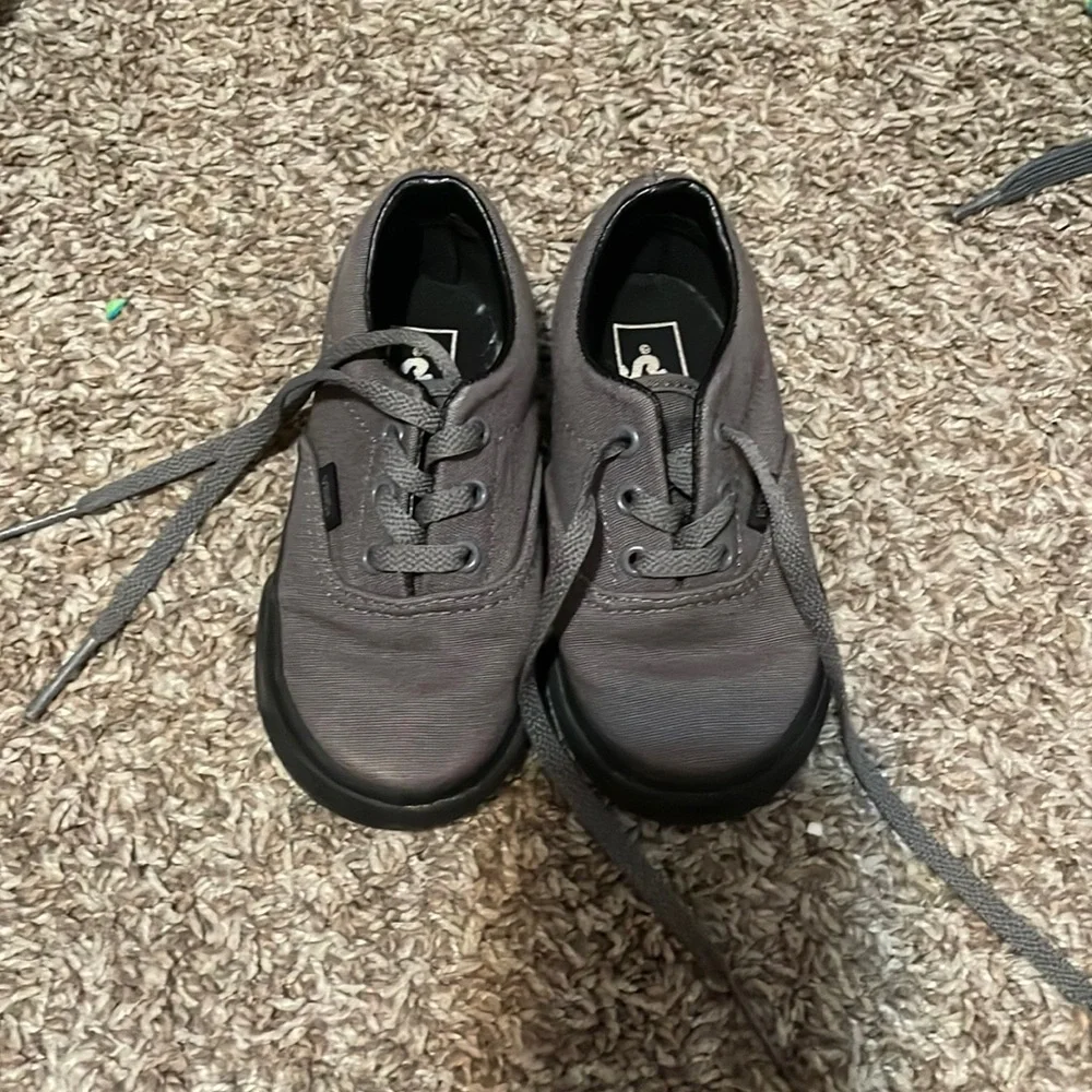 Vans shoes! - Picture 1 of 2